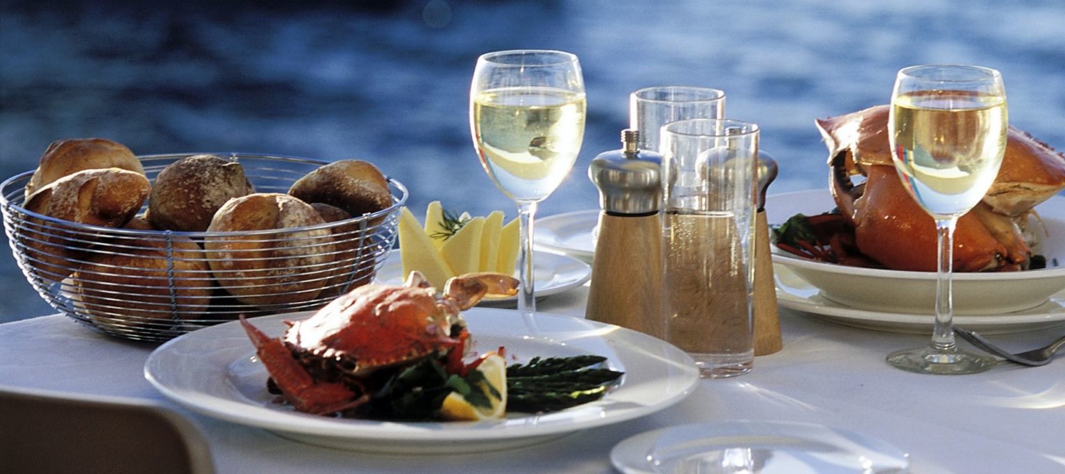 3 Best Restaurants on the Water in Yarmouth MA